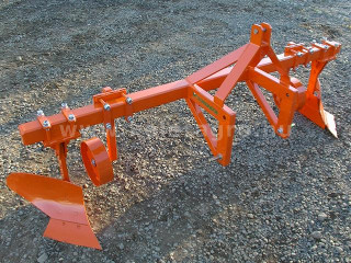Viticulture plow with 2 heads, for 16-23HP Japanese compact tractors, Komondor SZE-2 (1)